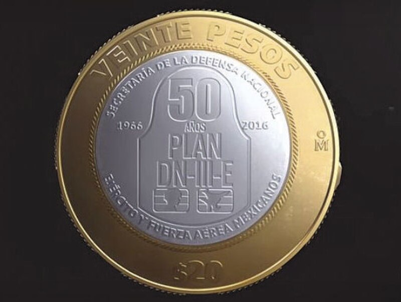 Moneda de 20 pesos mexicanos con el Plan DN-III-E