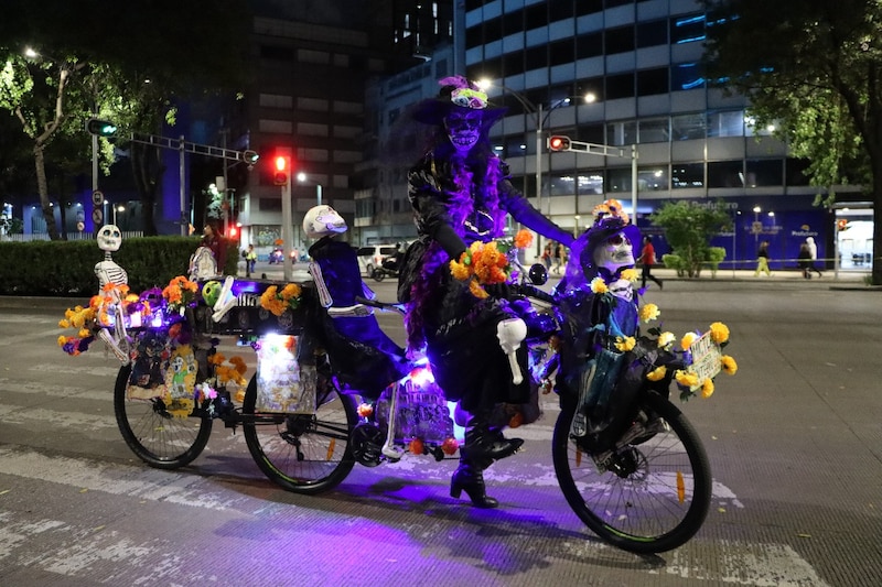 Bicicletas decoradas para el Día de Muertos