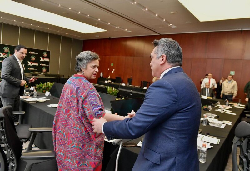 Reunión de trabajo entre funcionarios