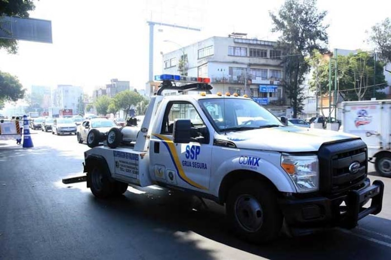 Grúa de la policía en la Ciudad de México