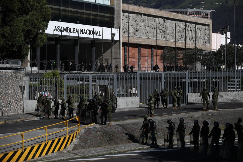 La Guardia Nacional bloquea la entrada a la Asamblea Nacional