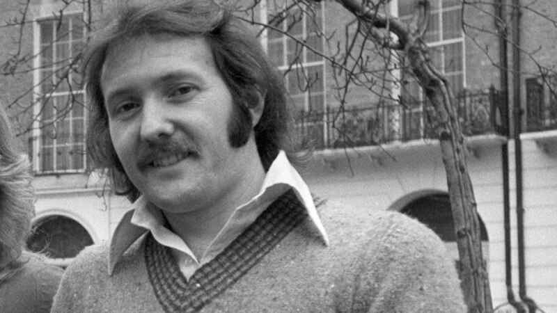 El cantante español Camilo Sesto en 1975