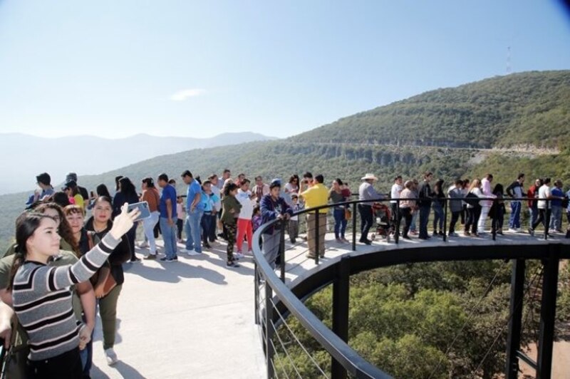Puente colgante en Chipinque, Nuevo León