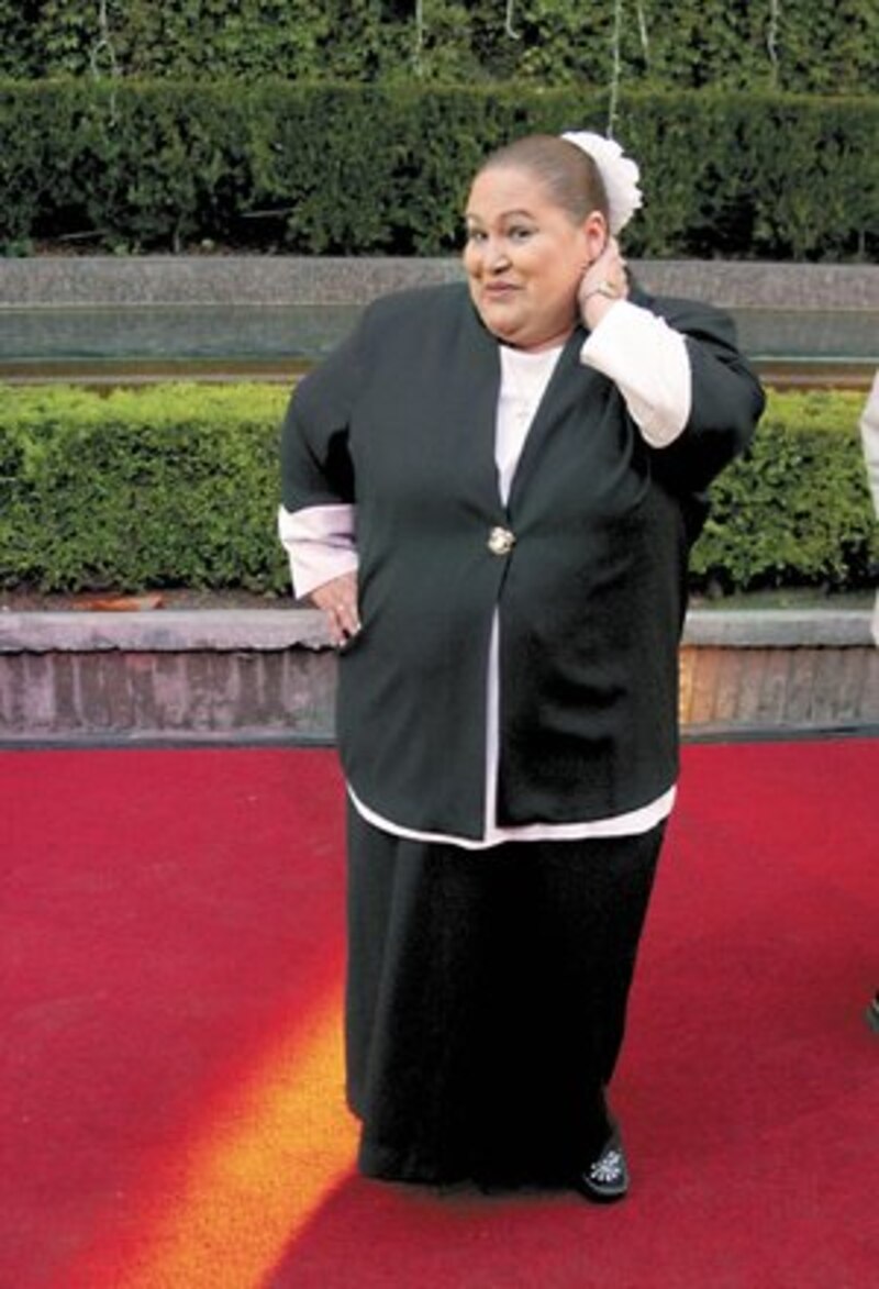 La actriz mexicana María Elena Velasco, conocida como "La India María", en la alfombra roja.