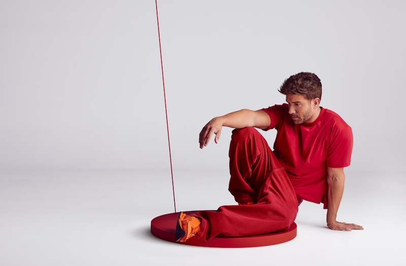 Pablo Alborán presenta su nuevo sencillo "KM0"