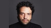Entrevista con Mario Alberto Monroy: el actor que improvisa su destino en teatro, televisión y streaming