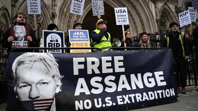 Julian Assange, fundador de WikiLeaks, es arrestado en Londres