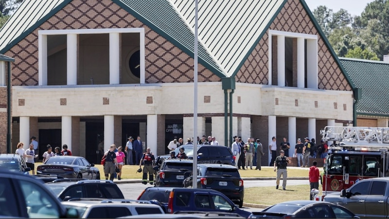 Un tiroteo en una escuela de Alabama deja varios heridos