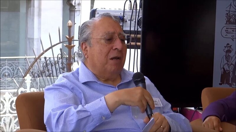 El escritor peruano Alfredo Bryce Echenique en una entrevista.