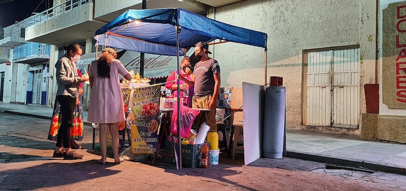 Puesto de comida en calle