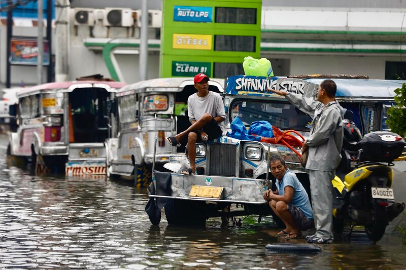 Inundaciones en Filipinas dejan a miles de personas sin hogar