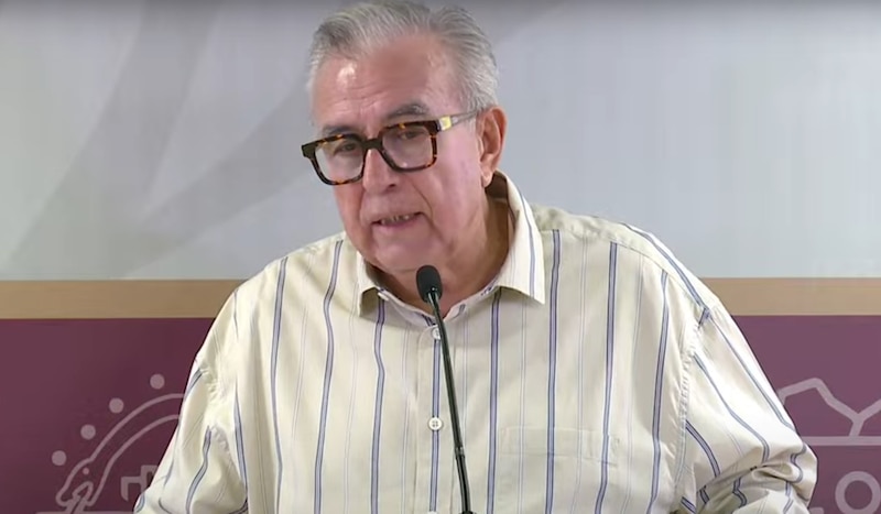 Rubén Rocha Moya en conferencia de prensa hablando sobre la elección judicial del 1 de junio en Sinaloa