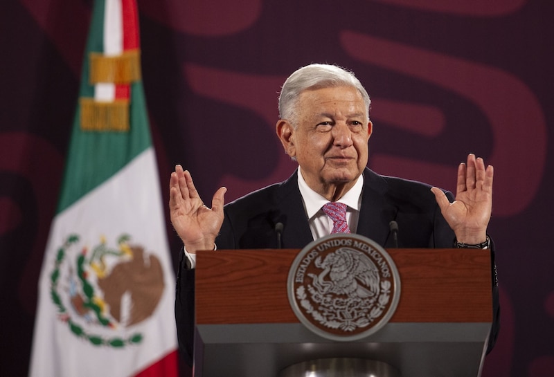 El presidente Andrés Manuel López Obrador da un discurso.