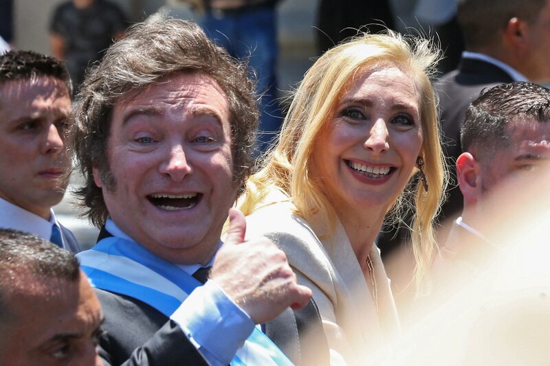 Alberto Fernández y Cristina Fernández de Kirchner celebrando