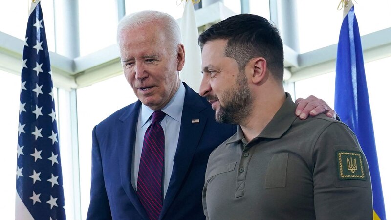 Biden y Zelensky se reúnen en Kiev