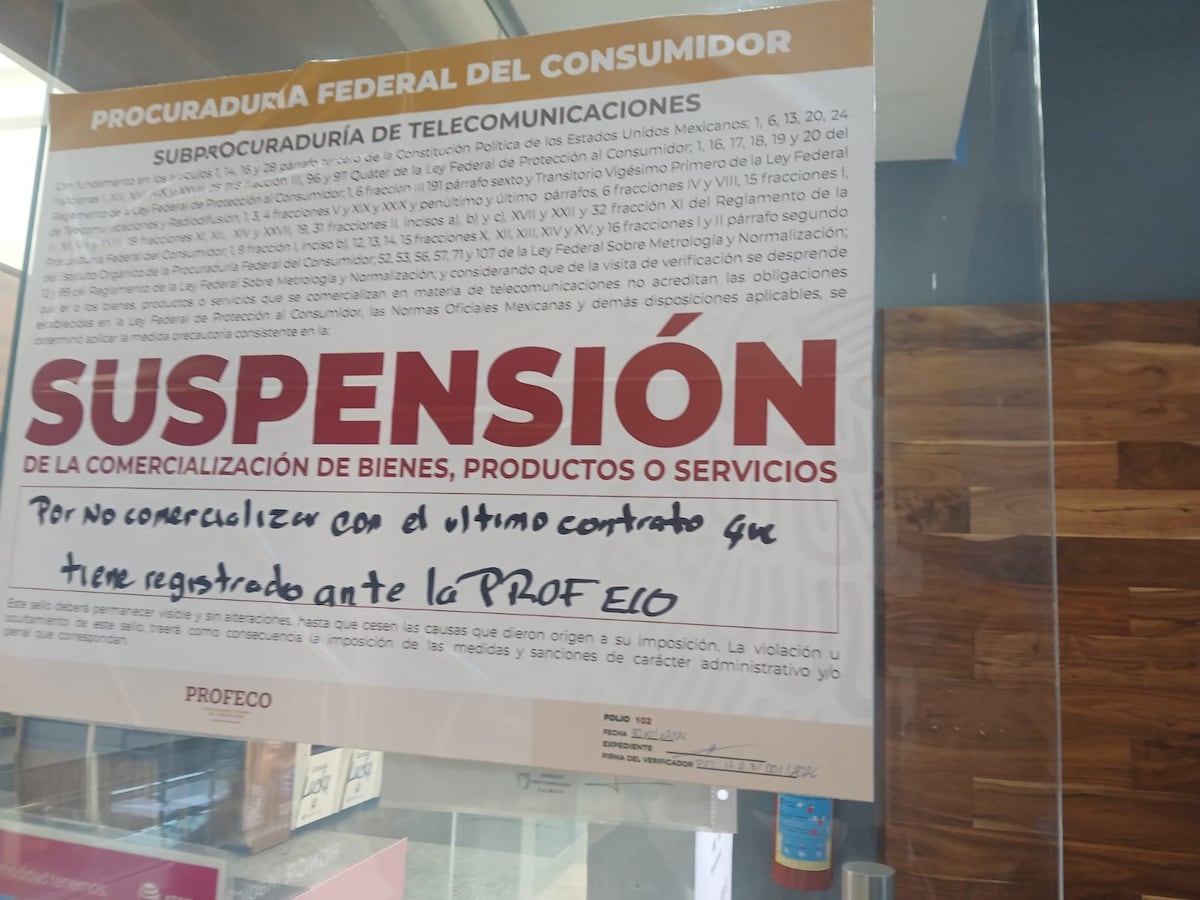 Suspenden comercializaci&oacute;n en tres establecimientos de AT&T, reporta Profeco
