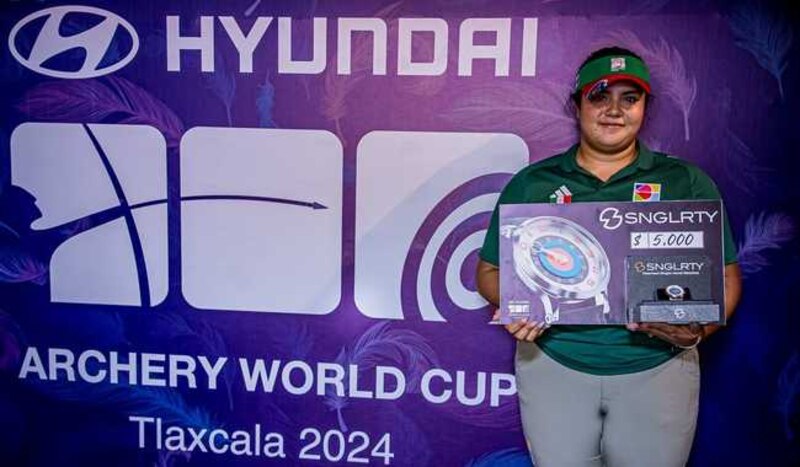 Becerra, arquera reconocida por la World Archery con el Premio a la Precisión 2024.