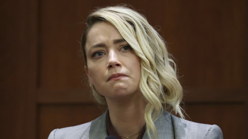 La actriz Amber Heard durante el juicio por difamación contra Johnny Depp