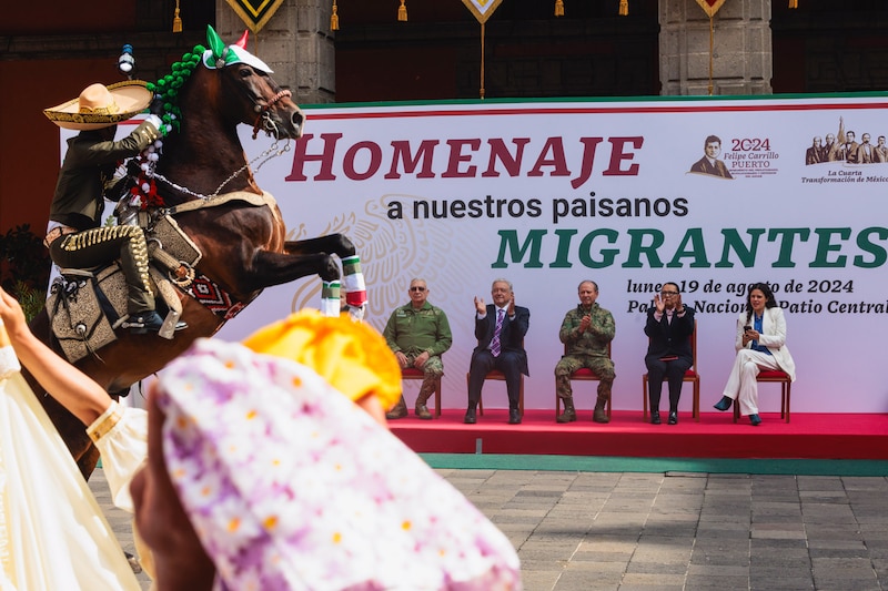 Homenaje a nuestros paisanos migrantes