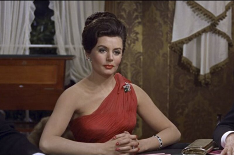 La mujer de rojo