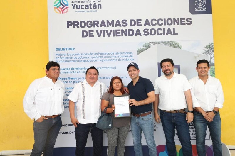 Title: Entrega de apoyos para mejoramiento de vivienda en Yucatán