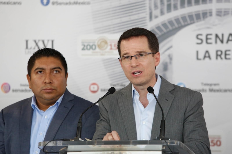 El senador Ricardo Monreal y el diputado Sergio Gutiérrez Luna durante una conferencia de prensa.