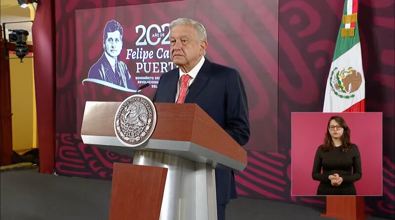 El presidente Andrés Manuel López Obrador durante su discurso en el 106 aniversario de la Revolución Mexicana.