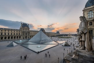Fiscalía de París confirma cuatro nuevas detenciones por el robo de Louvre