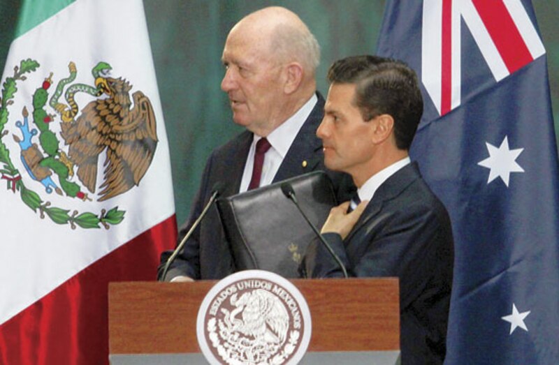 El presidente mexicano Vicente Fox y el primer ministro australiano John Howard en una conferencia de prensa conjunta en 2003.