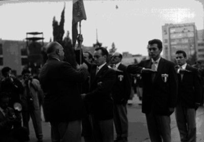 Entrega de la bandera a la delegacion olimpica