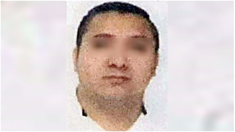 Joven es detenido por la policía