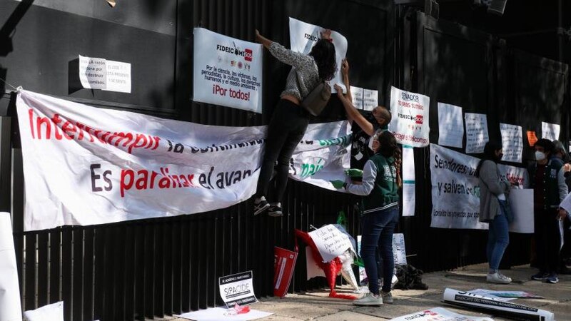 Protesta contra la construcción del Tren Maya en México