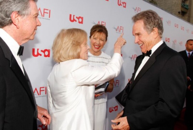 Clint Eastwood y Jane Fonda se reencuentran en la alfombra roja del AFI Life Achievement Award