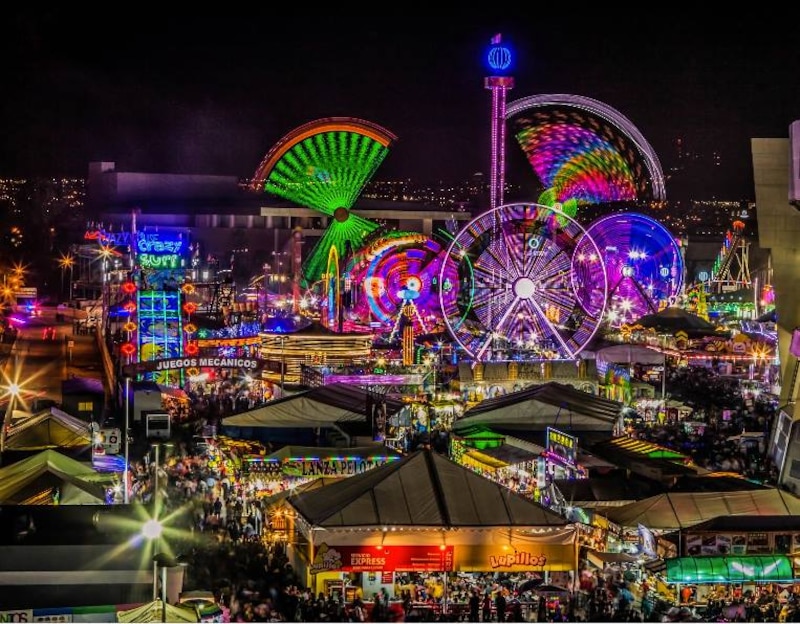Feria de atracciones en México