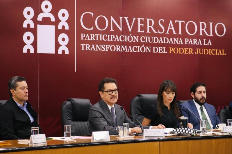 Conversatorio sobre la transformación del poder judicial