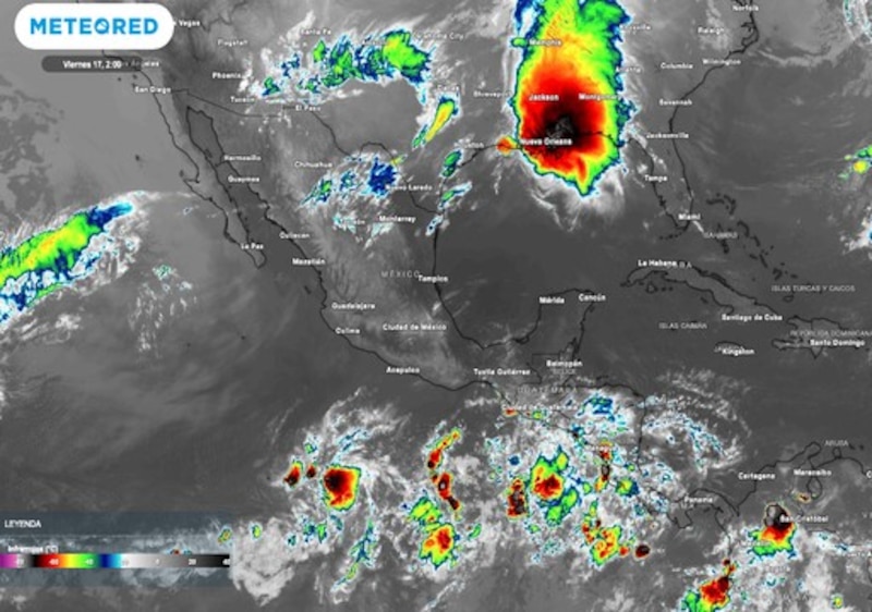 Imagen satelital de una tormenta tropical