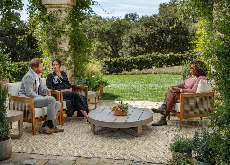 El príncipe Harry y Meghan Markle en una entrevista con Oprah Winfrey
