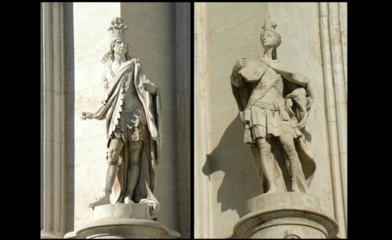 Escultura de dos personajes