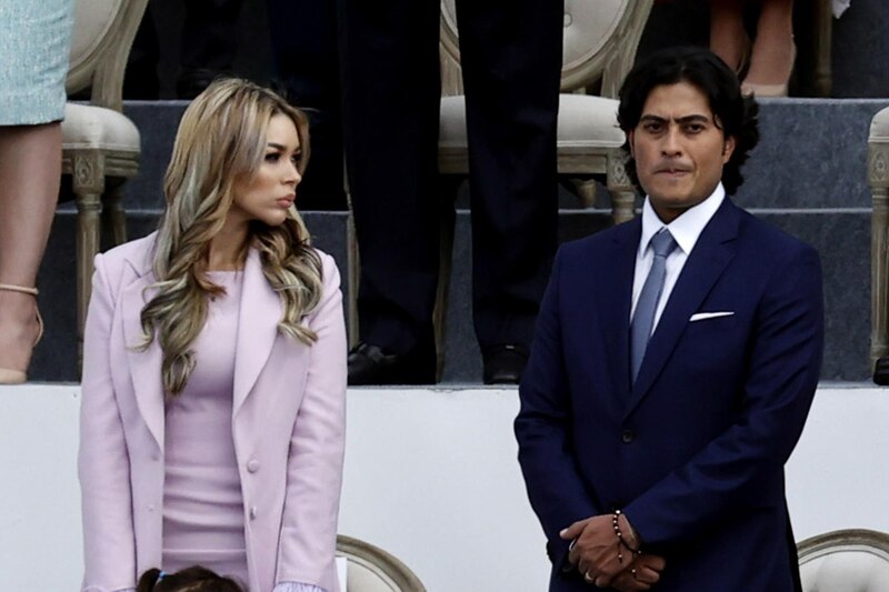 AMLO y su esposa Beatriz Gutiérrez Müller asisten a la ceremonia del Grito de Independencia