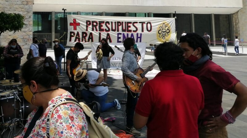 Estudiantes de la ENAH protestan por recorte presupuestal