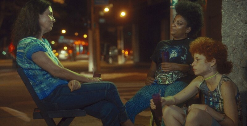 Tres mujeres en la noche