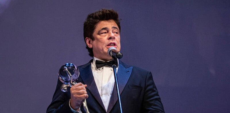 El actor Antonio Banderas recibe un premio