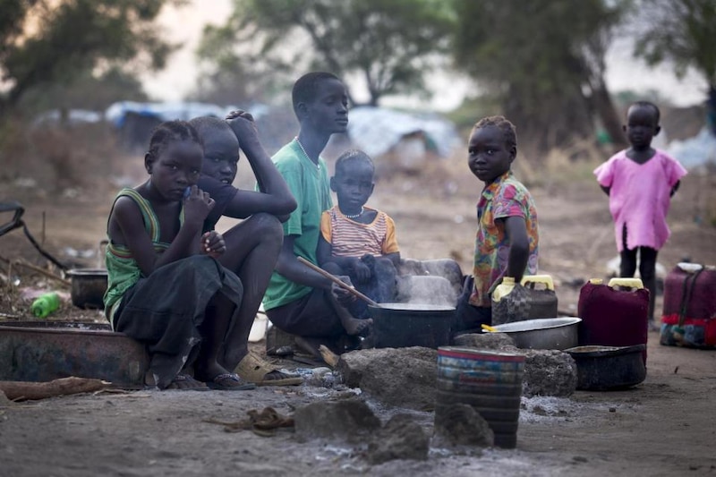 Niños refugiados en un campamento en África