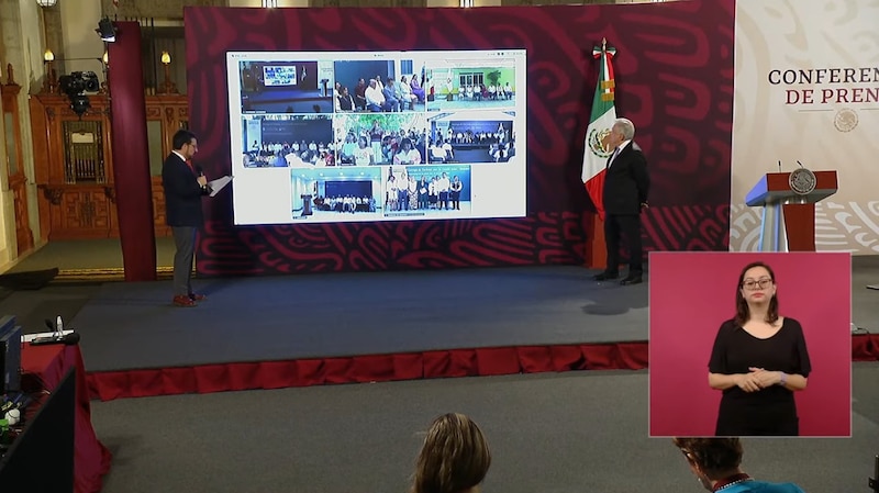 El presidente López Obrador encabeza la conferencia de prensa matutina