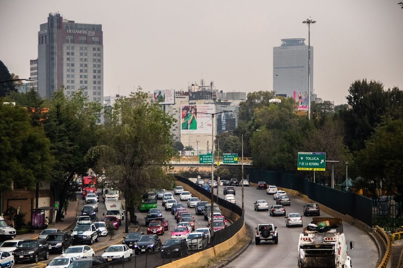 Tráfico en el Circuito Interior en su tramo de oriente a poniente.