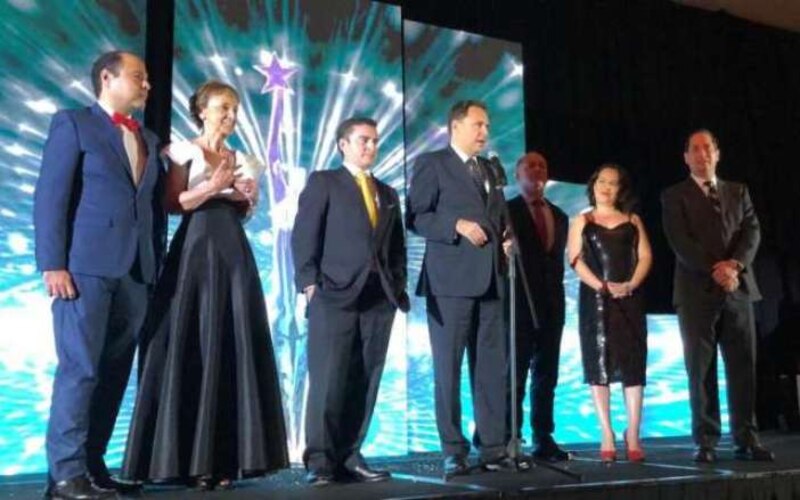 Entrega de premios en una ceremonia