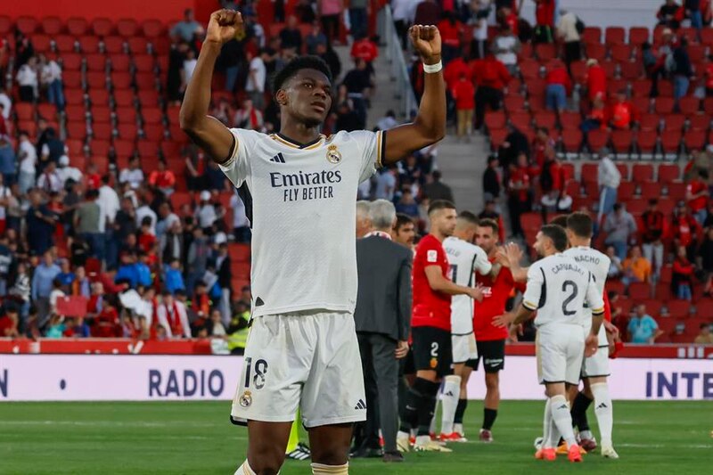 Vinicius Jr. celebra su gol ante el Valencia