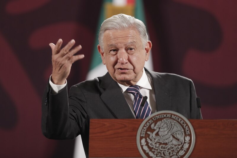 El presidente Andrés Manuel López Obrador da un discurso.