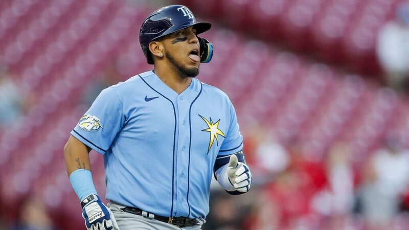 Yandy Díaz conectó un jonrón de tres carreras en la victoria de los Rays sobre los Rojos