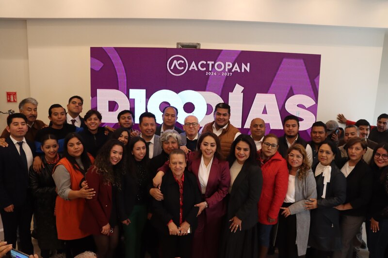 Imelda Cuéllar durante la presentación de su informe de 100 días de gobierno en Actopan